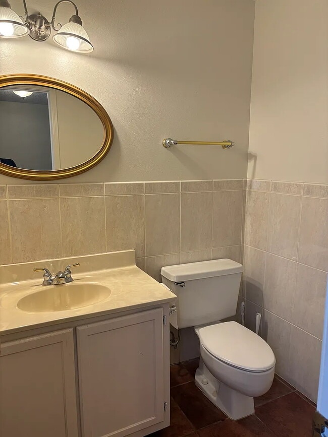 Building Photo - 3839 Belle Meade Ct