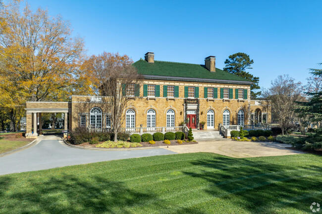 History is showcased by the well maintained and stunning homes of Salisbury.