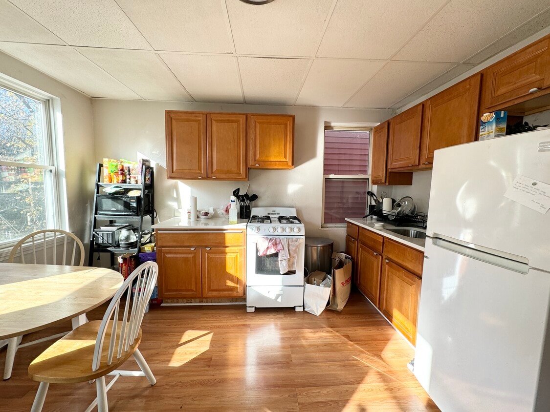 Foto principal - 1572 Tremont St