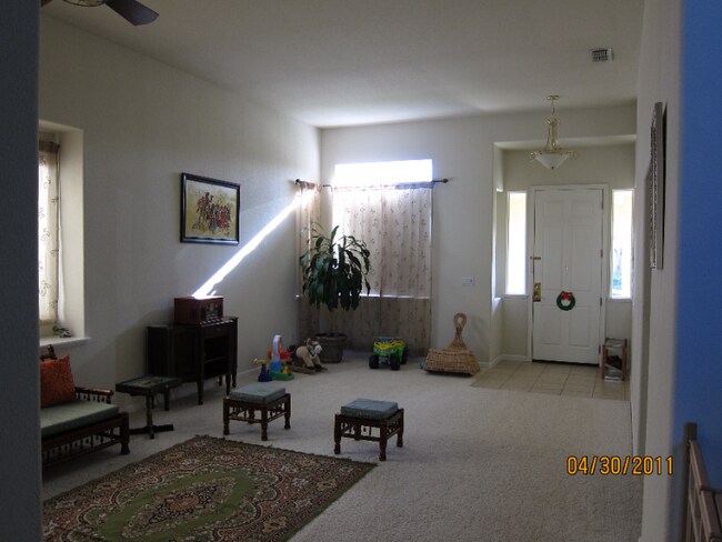 Foto del edificio - 3372 Corvina Dr
