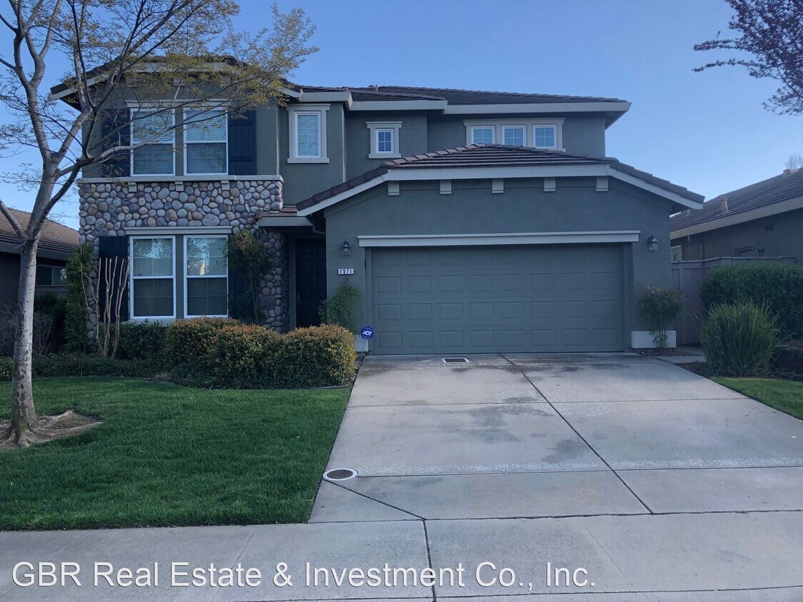 4 br, 2.5 bath House 1571 Thurman Way House Rental in Folsom, CA