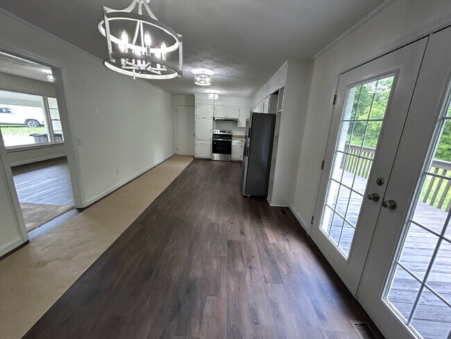 Foto del edificio - 3 BD 1.5 BA remodeled home for rent in Mon...
