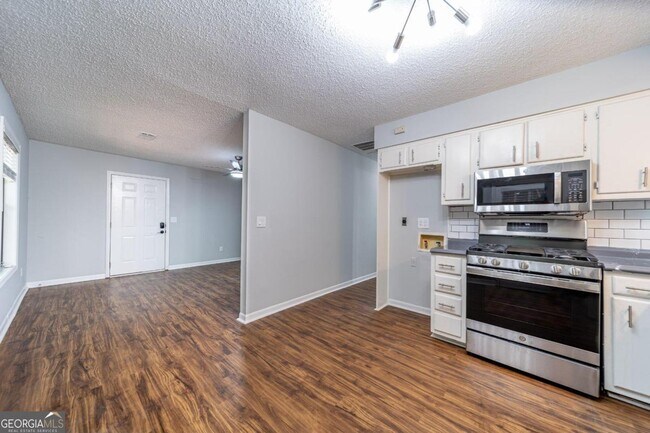 Foto del edificio - 690 Bellemeade Dr SW