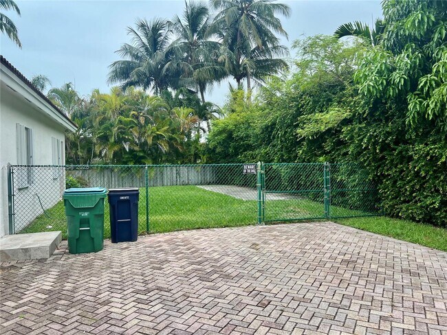 Foto del edificio - 8220 SW 187th St