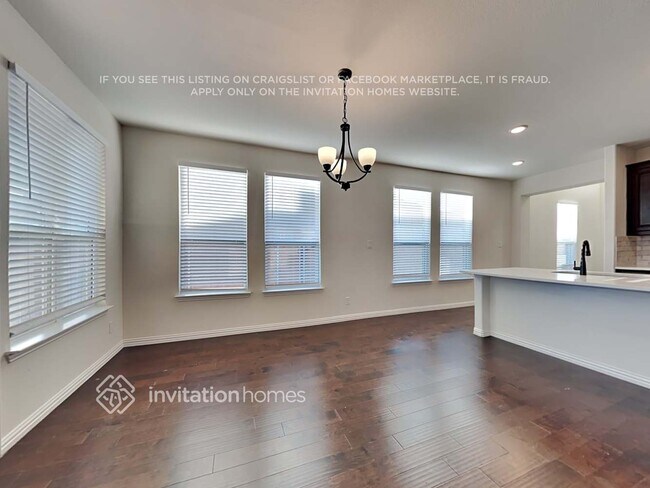 Foto del edificio - 1504 Smoke Signal Ln