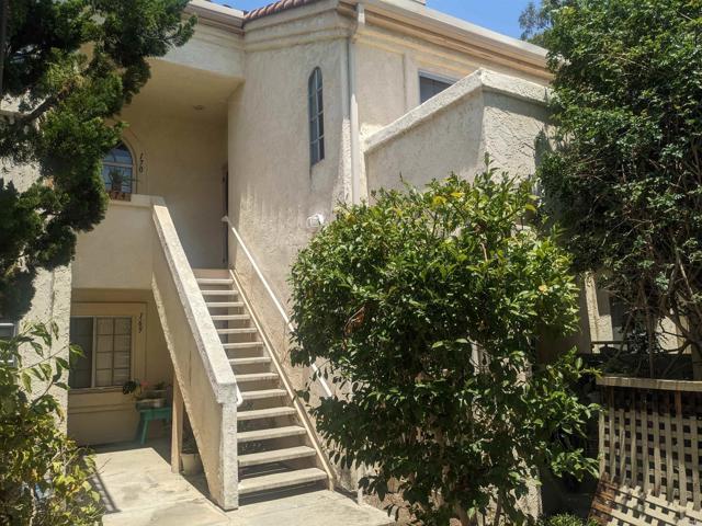 Foto principal - 740 Breeze Hill Rd