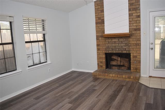 Building Photo - 8618 Holly St