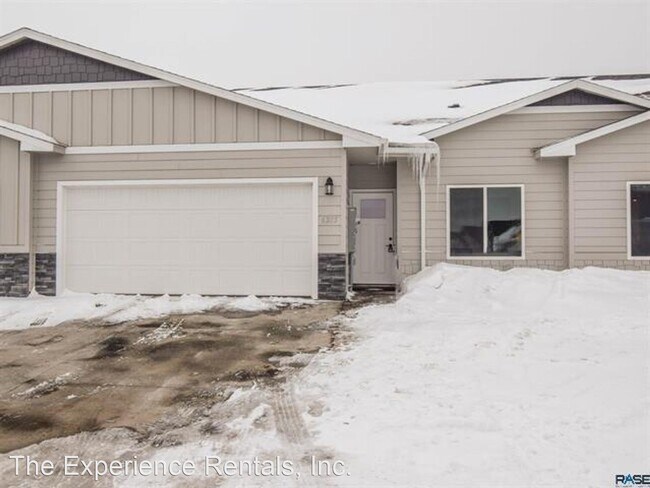 Foto del edificio - 2 br, 2 bath House - 6205 S Alki