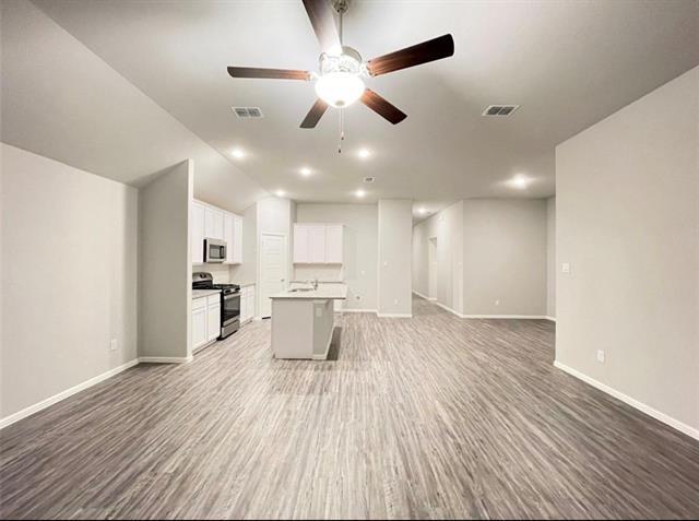 Building Photo - 6011 Priory Dr