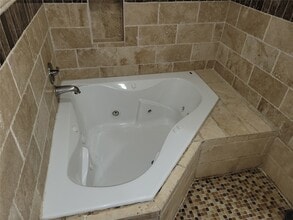 Building Photo - 7803 Broadview Dr