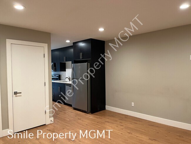 Foto del edificio - 2416 SE Morrison St