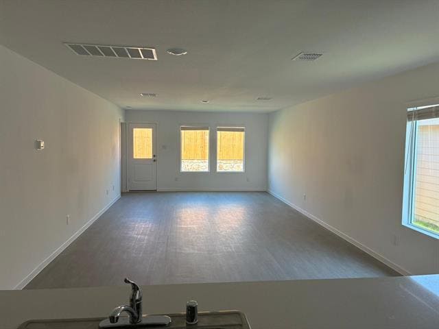 Building Photo - 1005 Raintree Rd