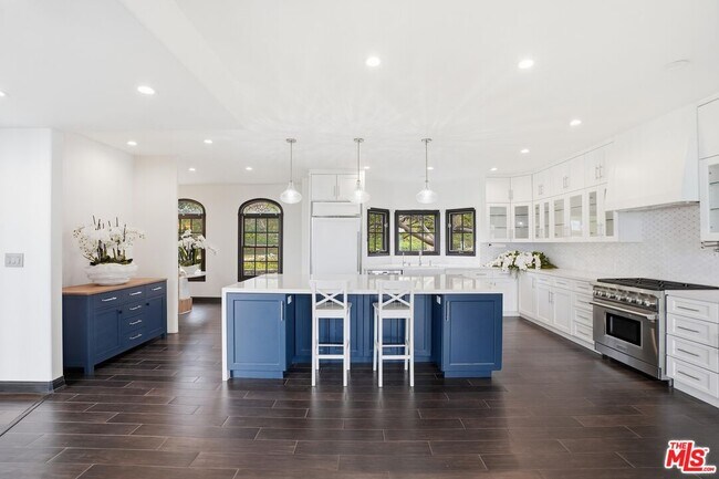 Foto del edificio - 1036 El Medio Ave