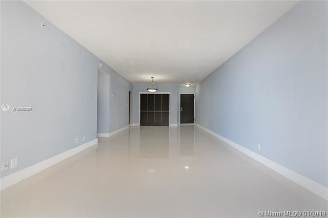 Building Photo - 3001 S Ocean Dr
