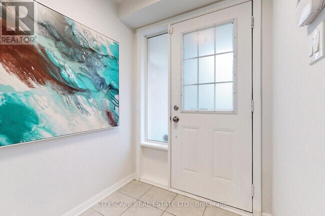 Photo du bâtiment - 12 Foundry Ave