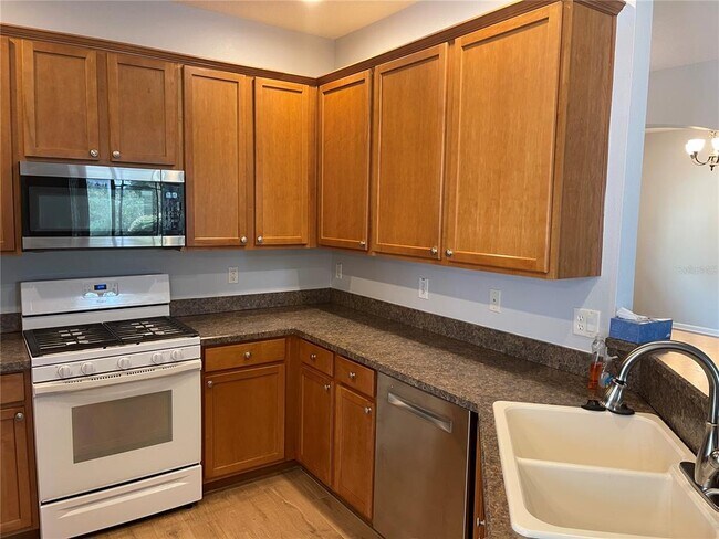 Foto del edificio - 517 Heron Point Way