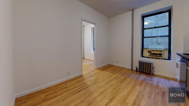 Foto del edificio - 419 E 73rd St
