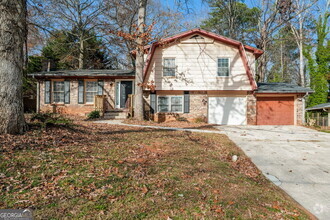 Building Photo - 1423 Cedar Heights Dr