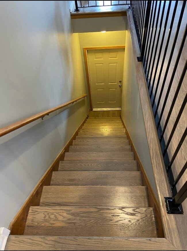 Building Photo - 3052 W Flournoy St