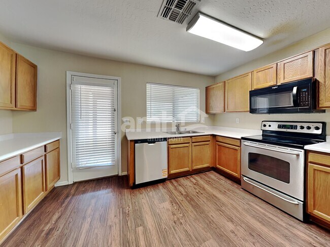 Foto del edificio - 1802 S 63rd Ln