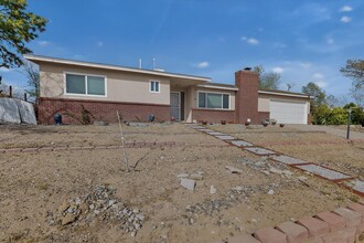 Building Photo - 4113 La Colorada Ct SE