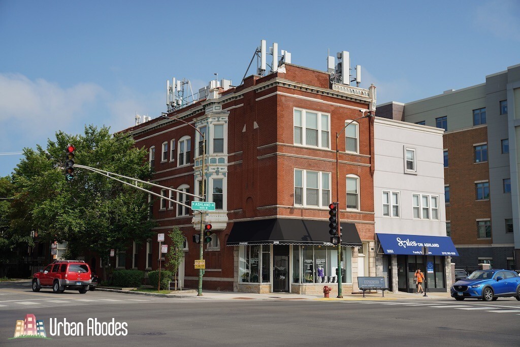 Primary Photo - 3559 N Ashland Ave
