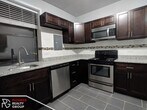 Foto principal - 3641 W Dickens Ave