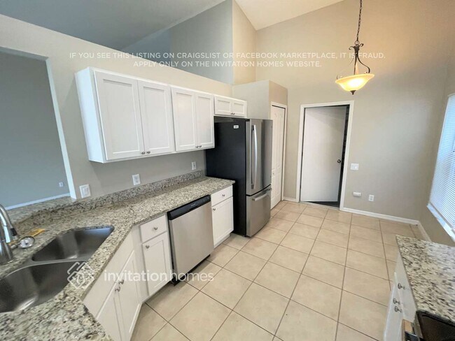 Building Photo - 18126 Leafwood Cir