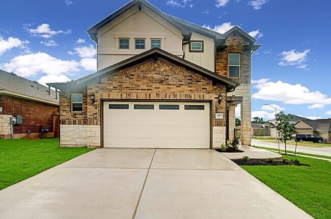Building Photo - 3453 Pauling Loop