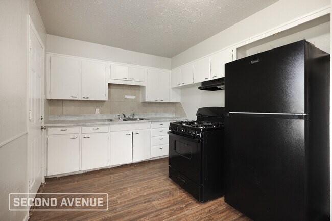 Foto del edificio - 3701 Woodside Dr
