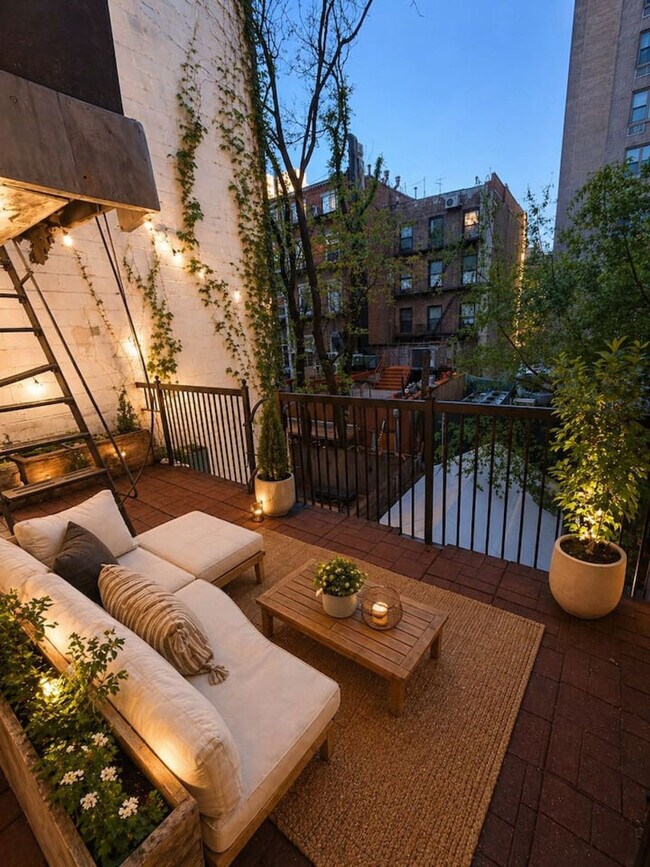 Foto del edificio - 156 W 15th St