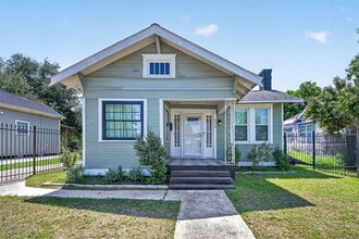 Building Photo - 2519 Stevens St