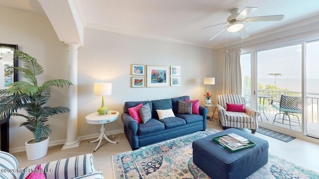 Foto del edificio - 2228 Beach Dr