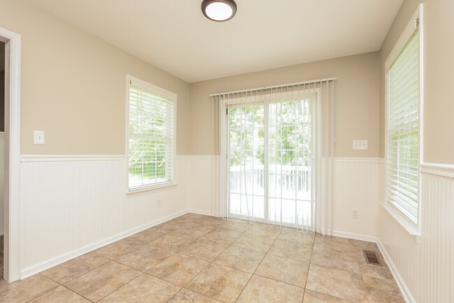 Foto del edificio - 2874 Duplex Rd