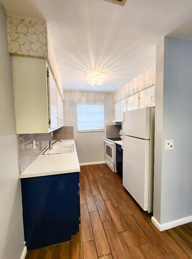 Foto del edificio - 1610 Shirley Ct