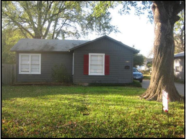 Photo - 1108 W 4th St (Arlington, TX)