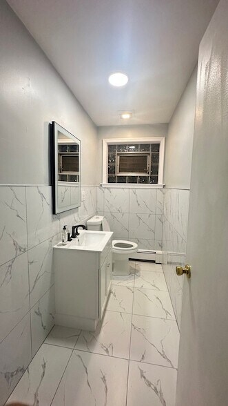 Foto del edificio - 6118 W Gunnison St