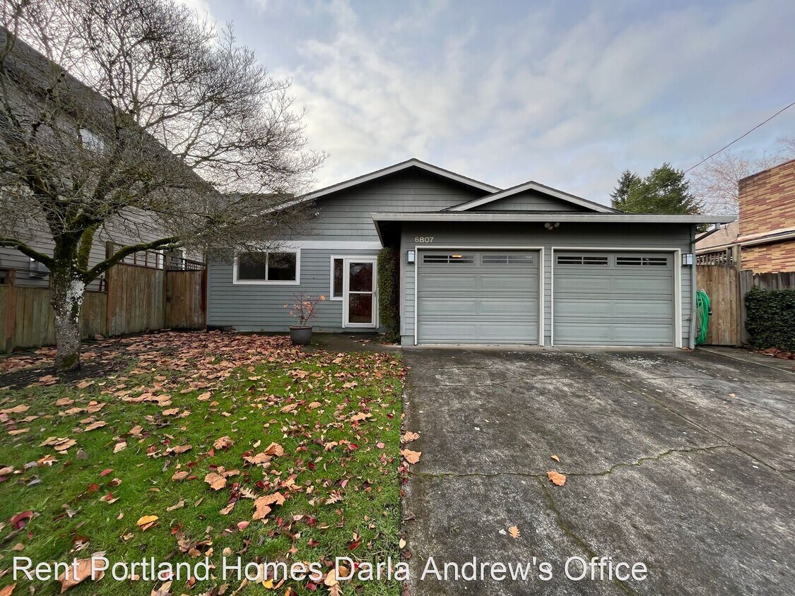 3 br, 2 bath House 6807 N Villard Ave House Rental in Portland, OR