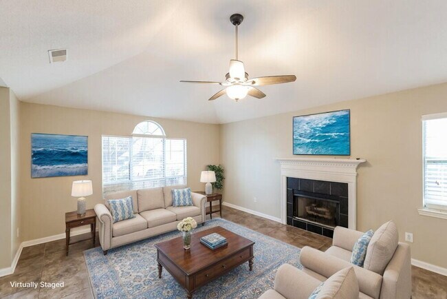 Foto del edificio - 126 Stonehaven Dr