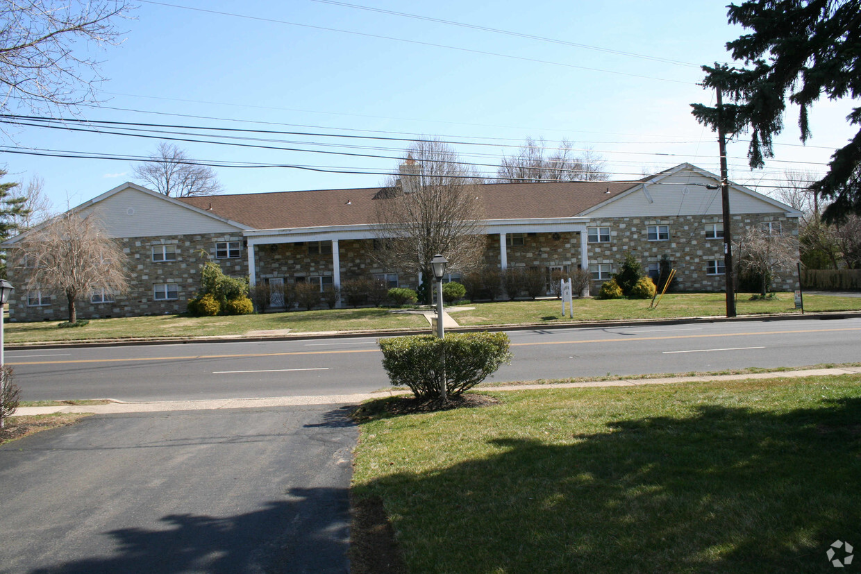 Primary Photo - MADISON HOUSE