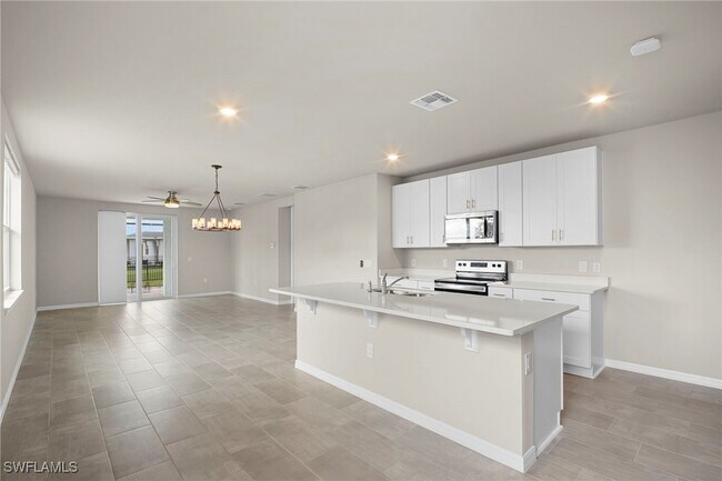 Foto del edificio - 17866 Saddle Rd