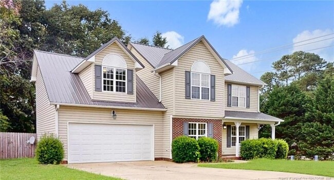 Building Photo - 10 Valley View Ct