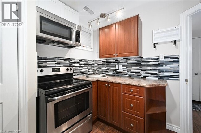 Building Photo - 78 Pantano Dr