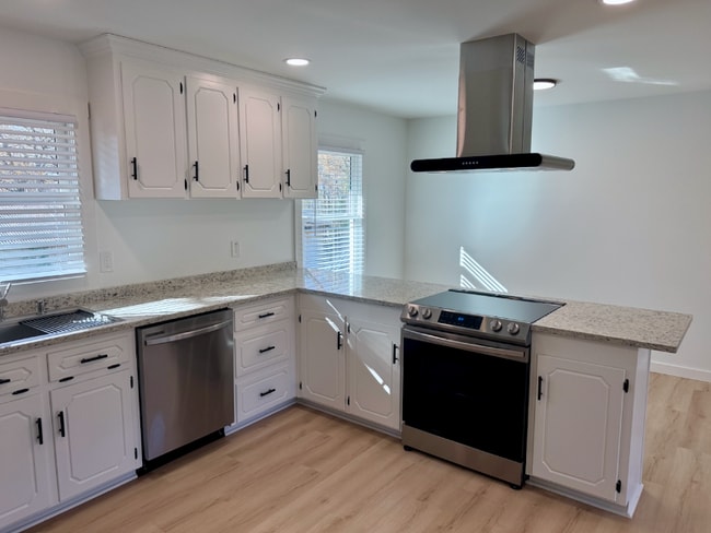 Foto del edificio - 224 Cunningham Dr