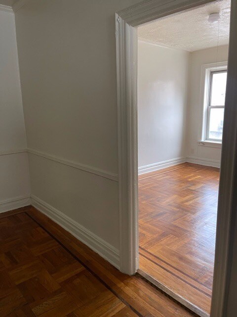 Building Photo - 296 E 92nd St