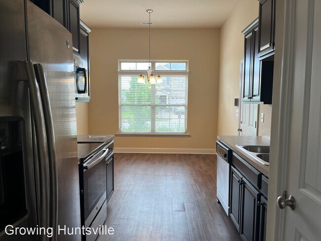 Foto del edificio - 3 br, 2 bath House - 142 Harold Murphy Dr
