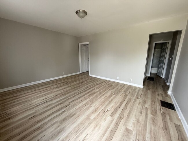 Foto del edificio - 1521 N Kealing Ave