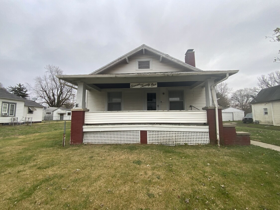 Foto principal - 1121 N Bowman Ave