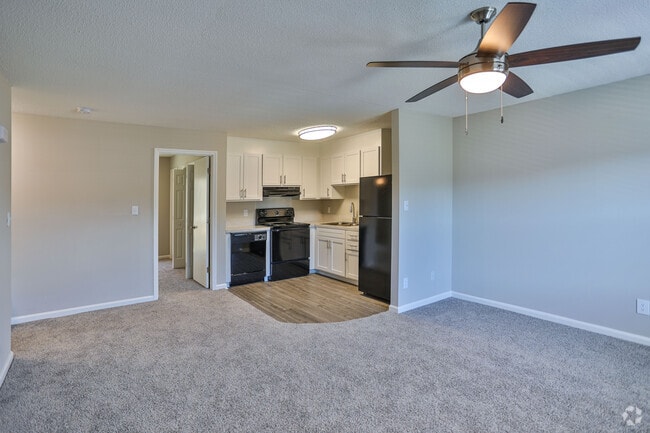 Building Photo - Ashbrook Village
