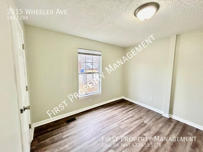 Foto del edificio - 5Bed/2Bath East Chatt Single Family House:...